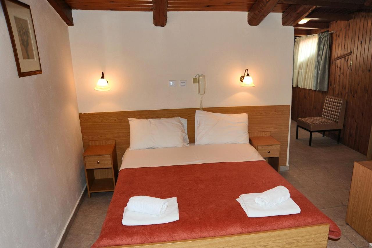 Castri Hotel Delphi Екстер'єр фото