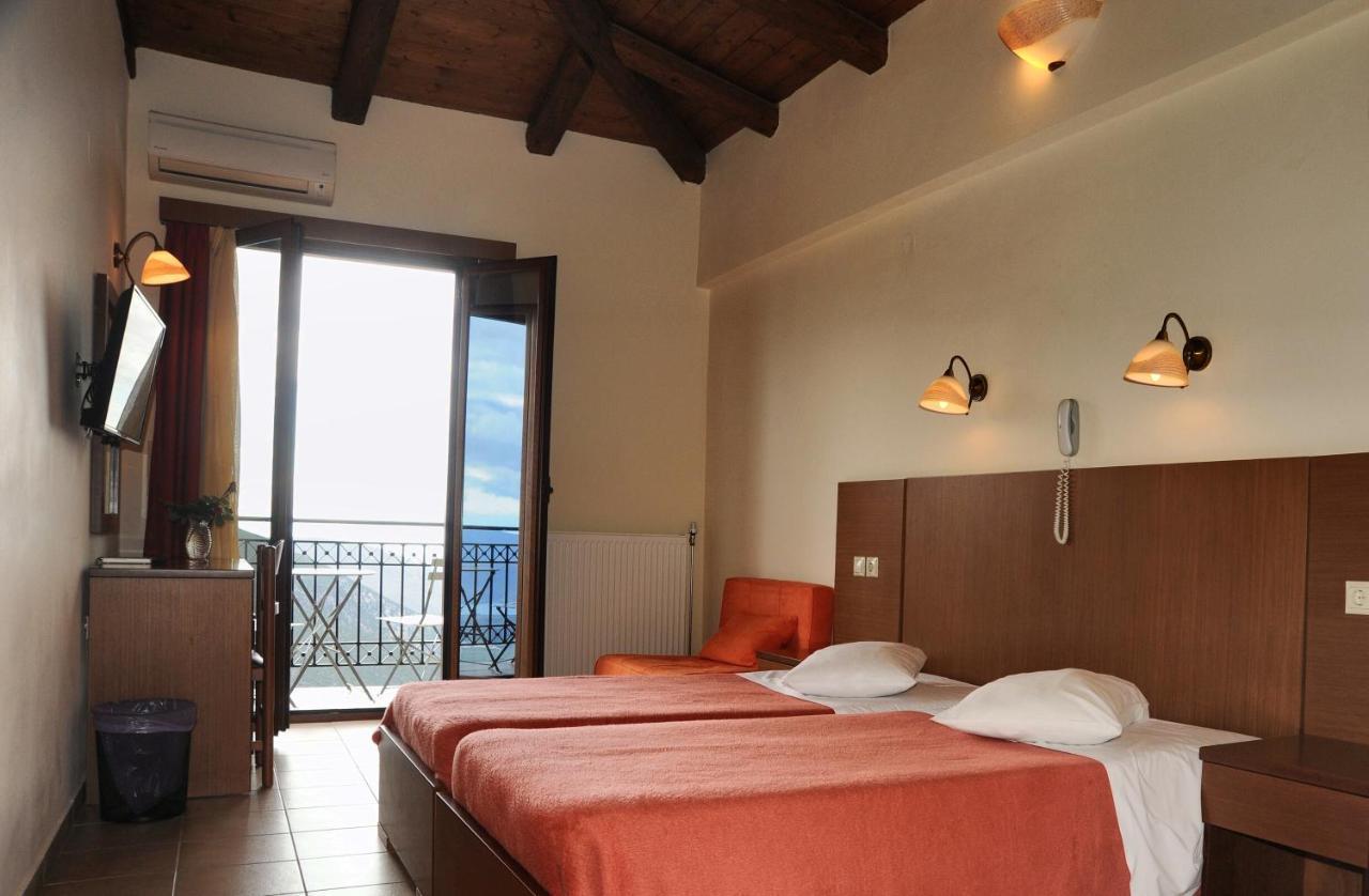 Castri Hotel Delphi Екстер'єр фото